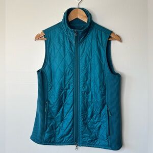 L.L. Bean Teal Sherpa Lined Quilted Vest, M